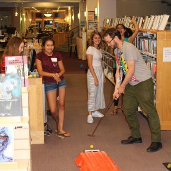 Minigolf in the Library