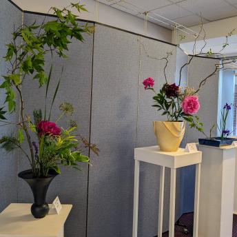 Ikebana in the lobby