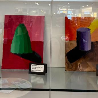 Splash art in display cases