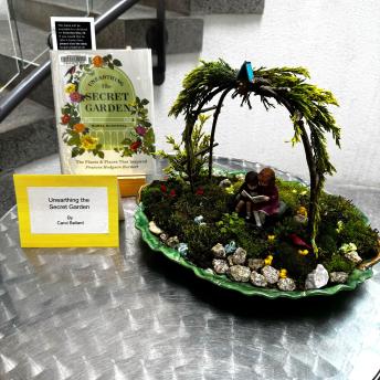 Unearthing the Secret Garden by Carol Ballard