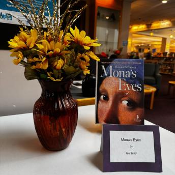 Mona's Eyes by Jan Smith