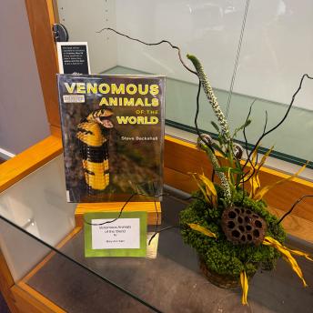 Venomous Animals of the World by Mary Ann Kahl