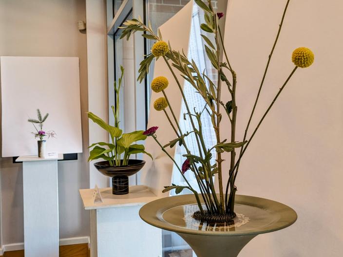 Ikebana in the lobby
