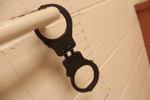 hand cuffs