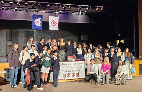 Visiting students from Nichinan and their PHS hosts.