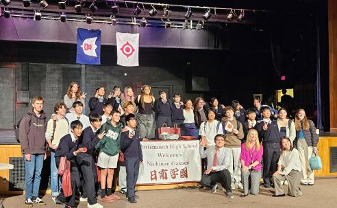 Visiting students from Nichinan and their PHS hosts.